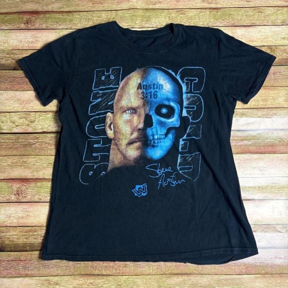 Steve Austin faded black WWE wrestling graphic t-shirt‎